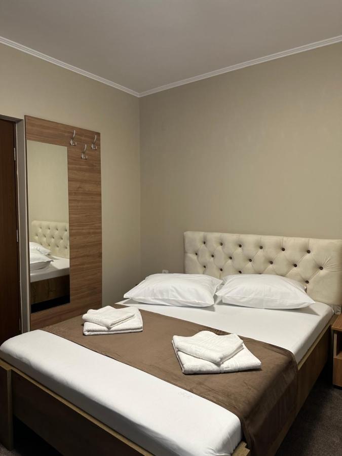 Freedom&Relax Hotell Buzău Eksteriør bilde